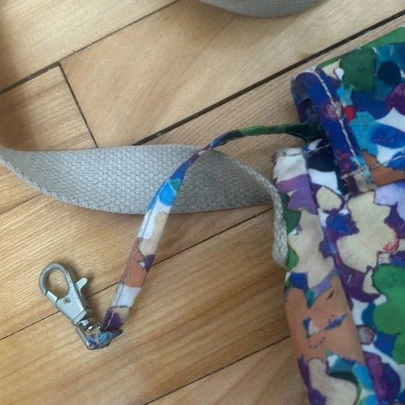 Kipling Glowing Riverside floral print crossbody small purse bag belt bag - Picture 7 of 8